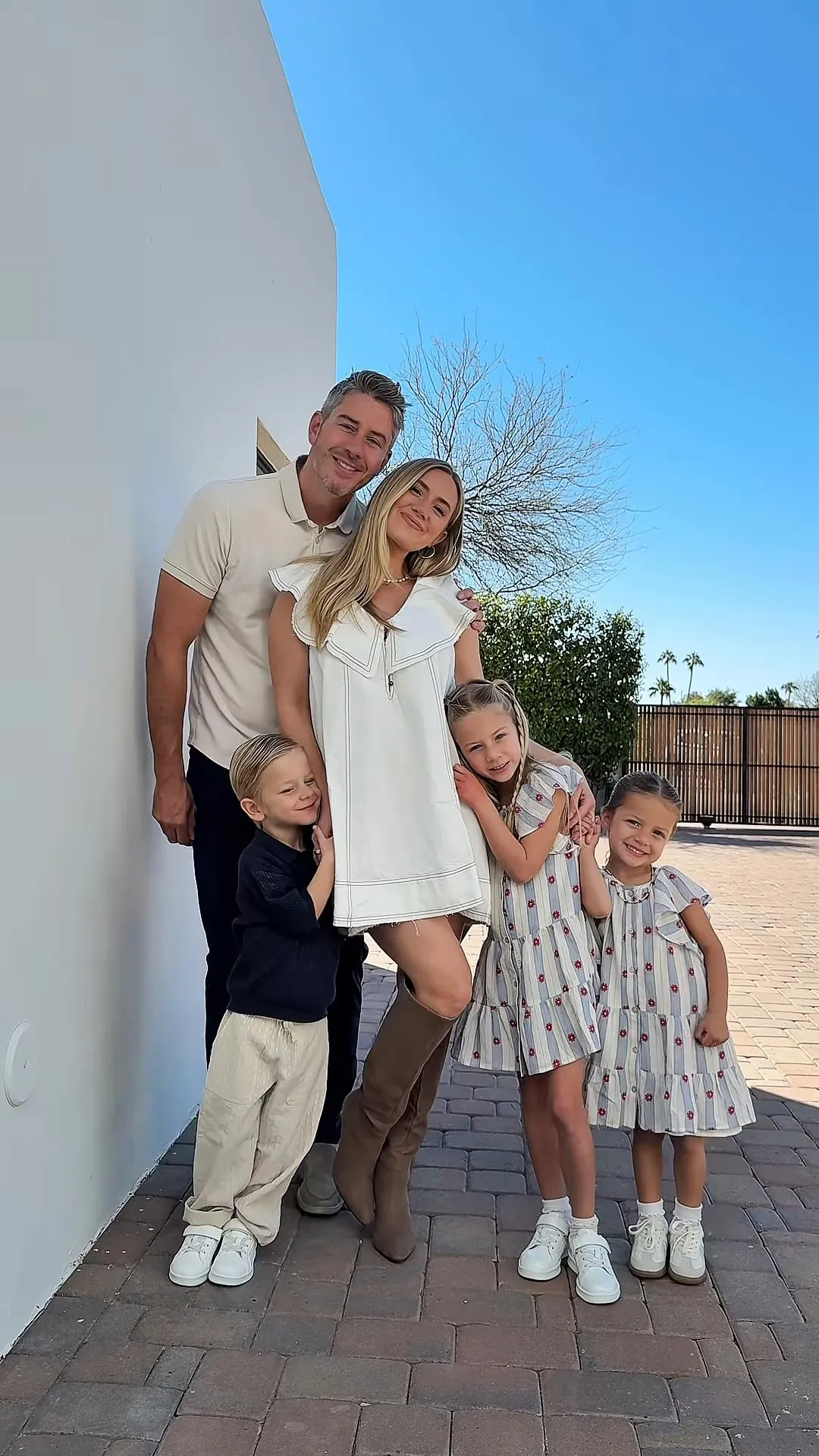 Arie and Lauren Pregnancy Reveal 037