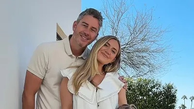 Arie and Lauren Pregnancy Reveal 037