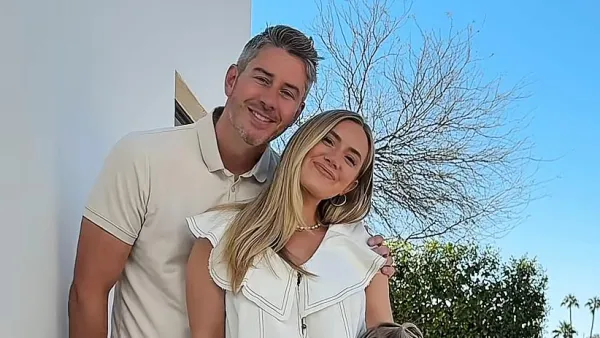 Arie and Lauren Pregnancy Reveal 037