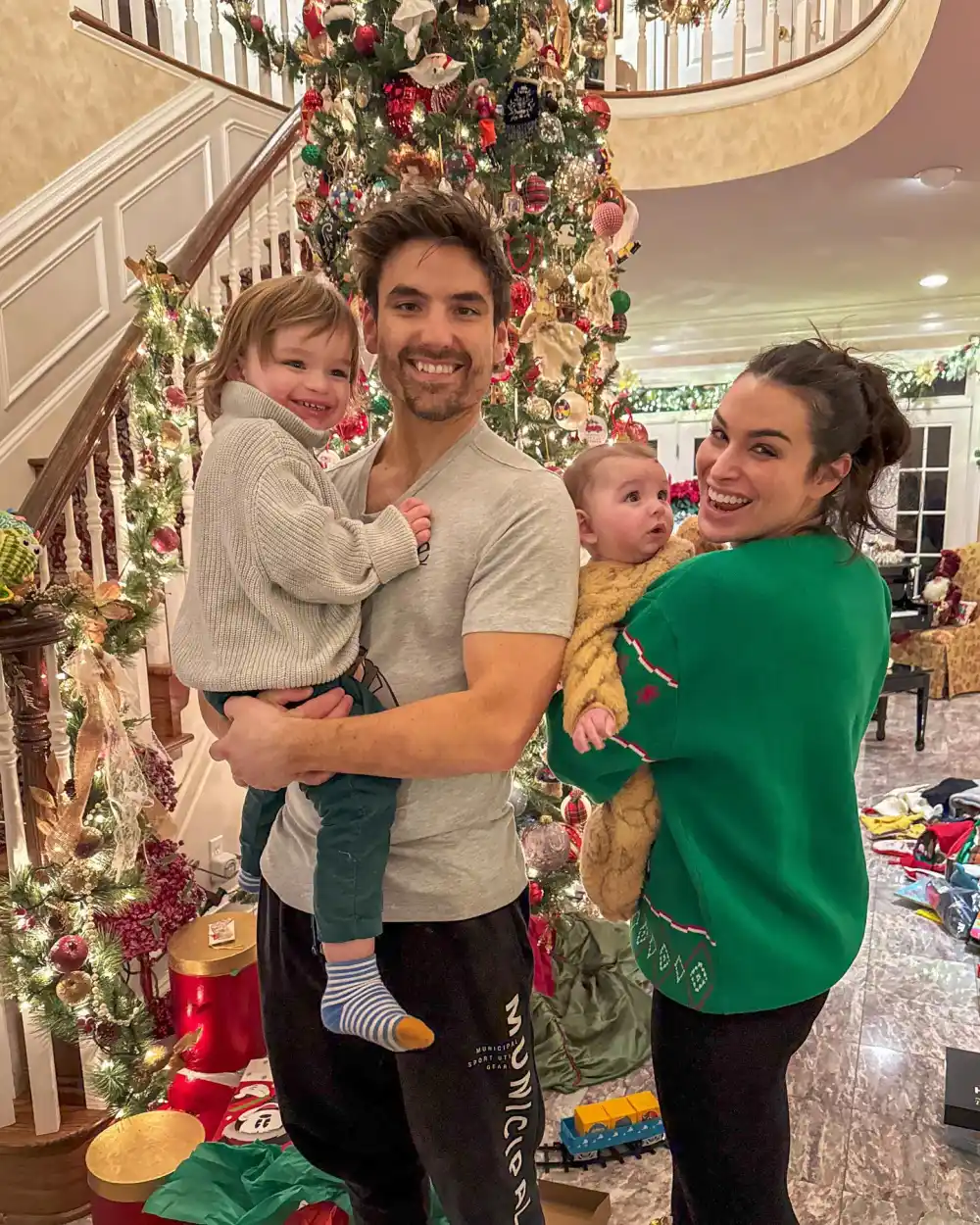 Bachelor Nations Ashley Iaconetti Reveals Shes Had 2 Breast Biopsies