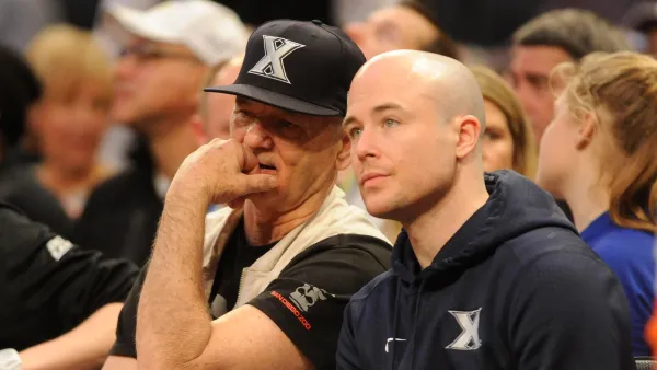 Bill Murray Makes March Madness Appearance to Support Son Lukes UConn Game