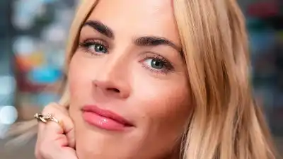 Busy Philipps Details Dawsons Creek Reunion Plans in Honor of James Van Der Beek