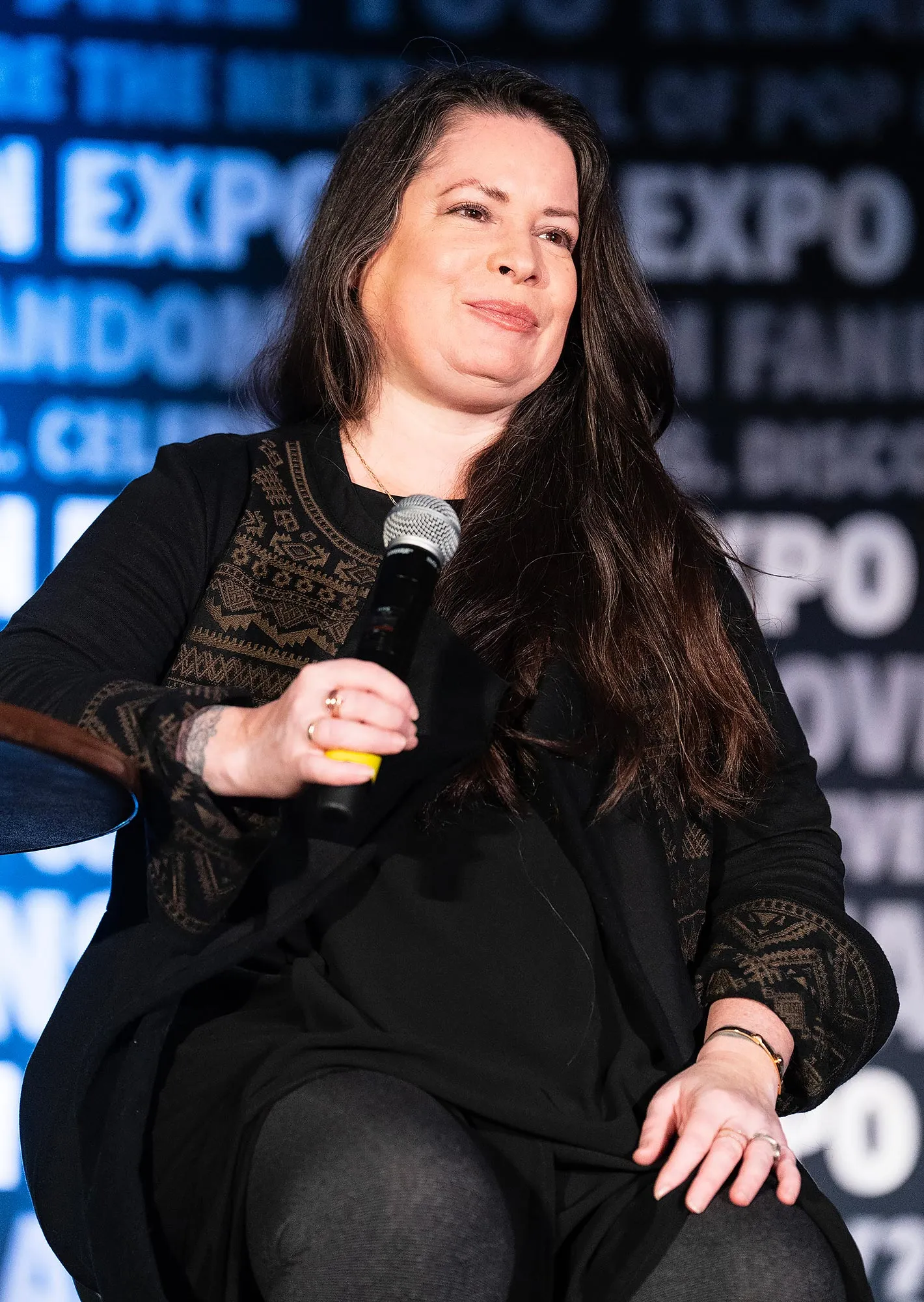 Celeb Bio Holly Marie Combs