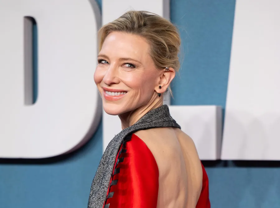 Celebrities Who Have Pet Chickens Cate Blanchett
