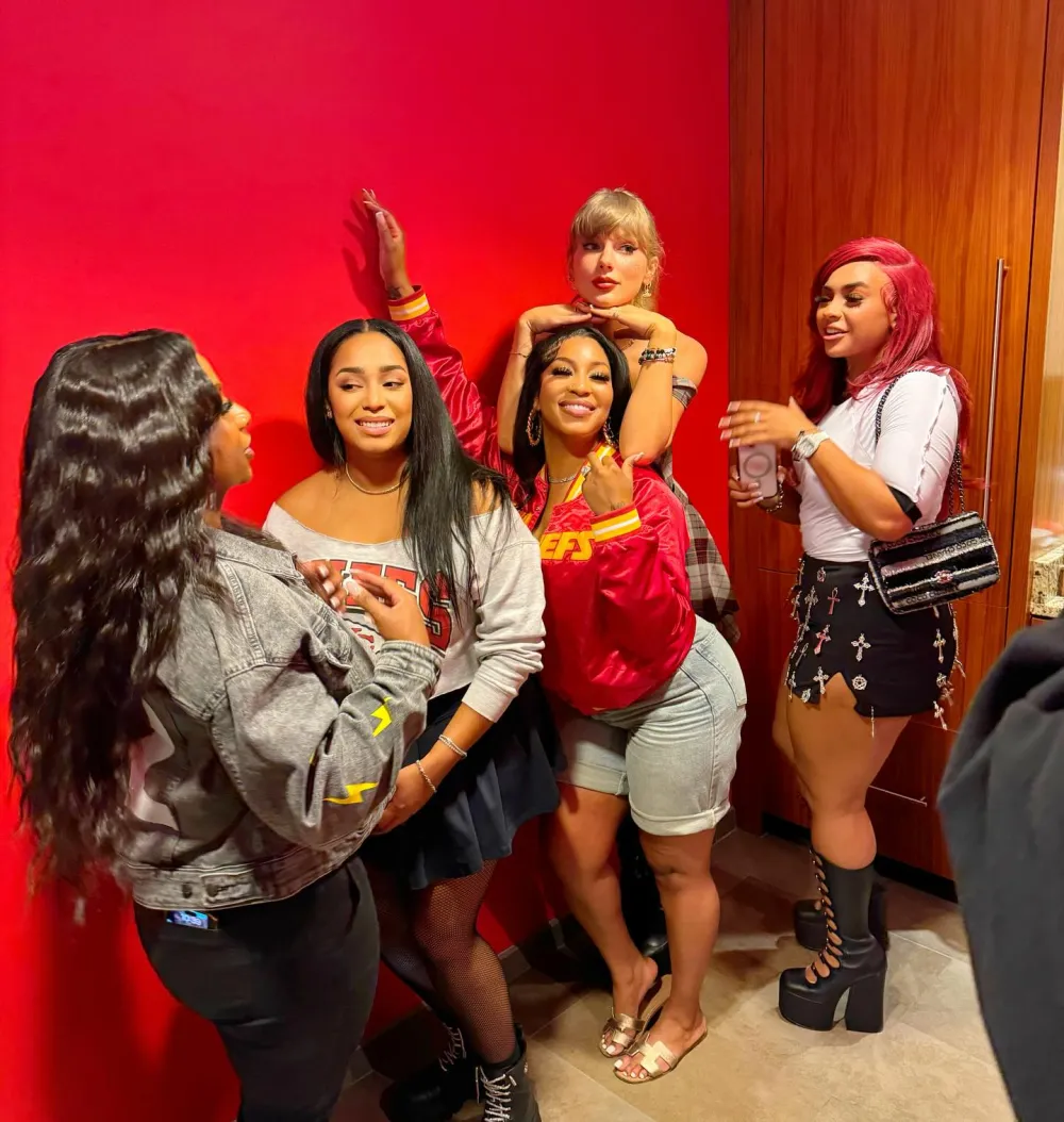 Chariah Gordon Says She ll Miss Chiefs WAGs as Mecole Heads to Packers