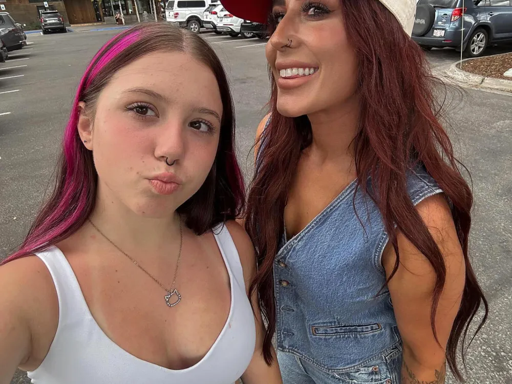 Chelsea Houska s Update on Daughter Aubree Proves She s Raising a Cool and Confident Teenager 675