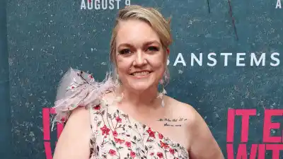 Colleen Hoover Says Shell Be Broke as S as Her Merch Goes on Sale