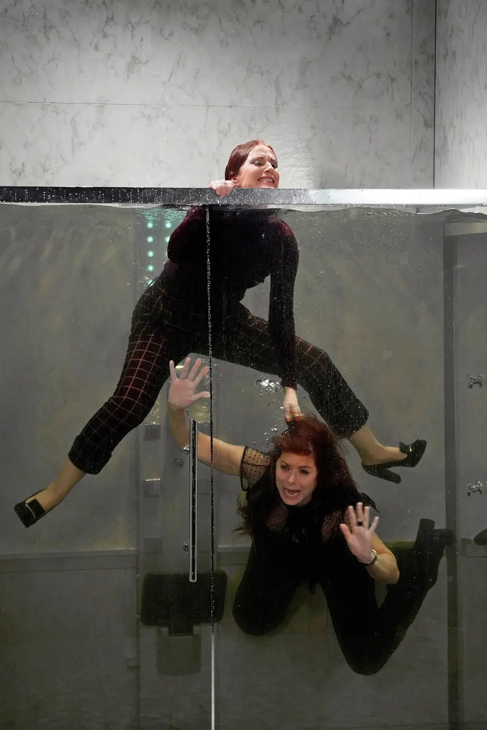 Debra Messing Confesses She Never Watched Will and Grace Reruns