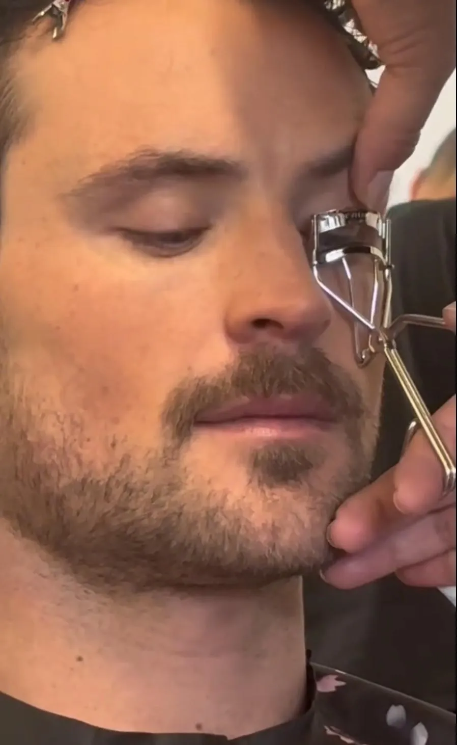 Dylan Efron Jokes an Eyelash Curler Is a Torture Device