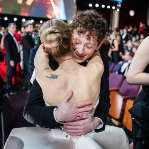 Ethan Slater Has the Best Reaction to Ariana Grande s Wicked Good 2025 Oscars Performance 588