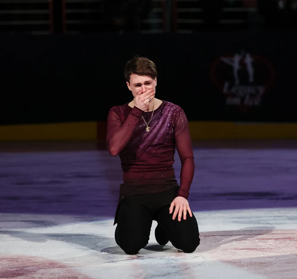 Figure Skater Who Lost Both Parents in DC Plane Crash Breaks Down After Emotional Tribute Routine