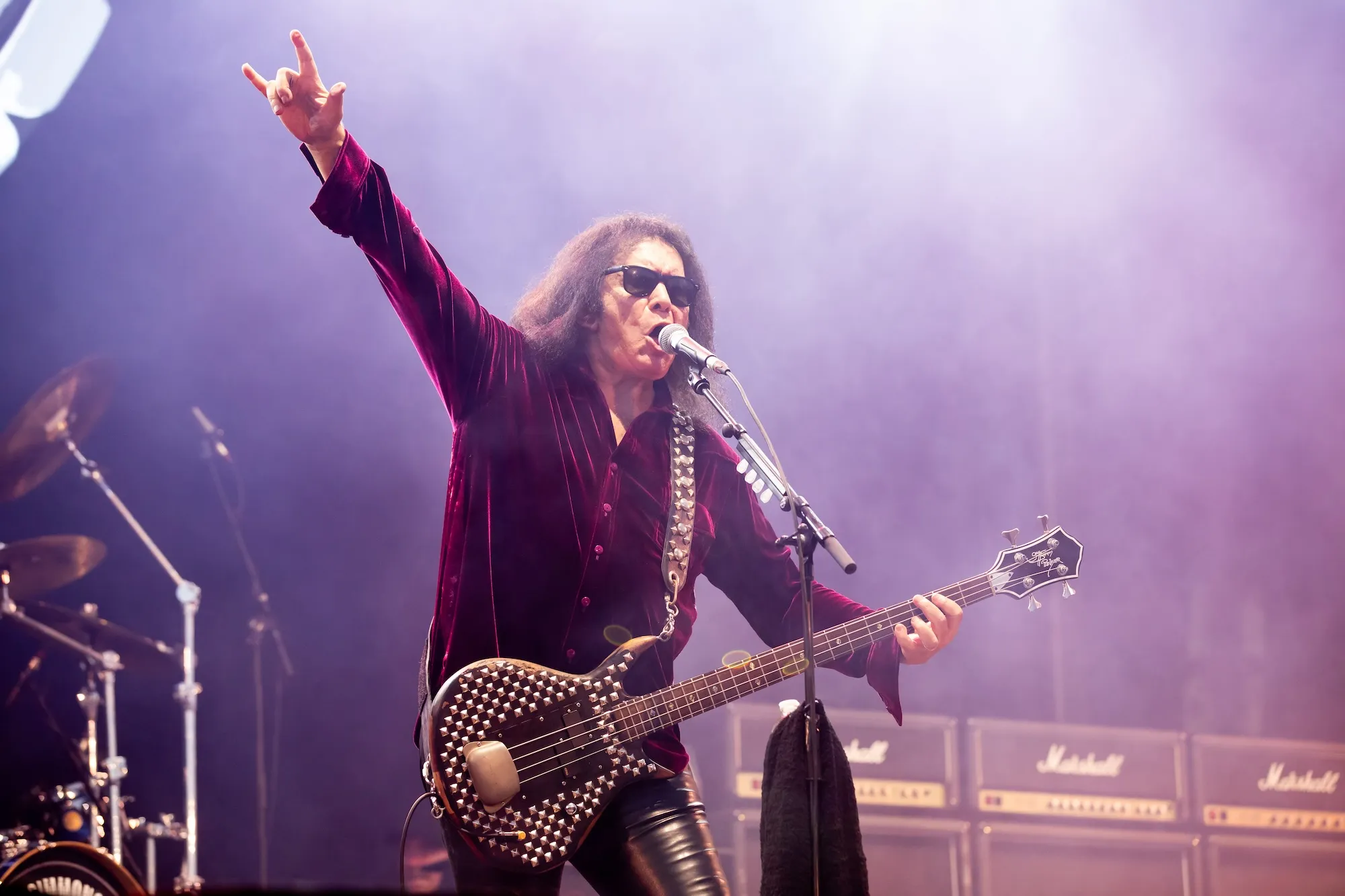 Gene Simmons Defends Charging Fans 12K to be His Personal Assistant
