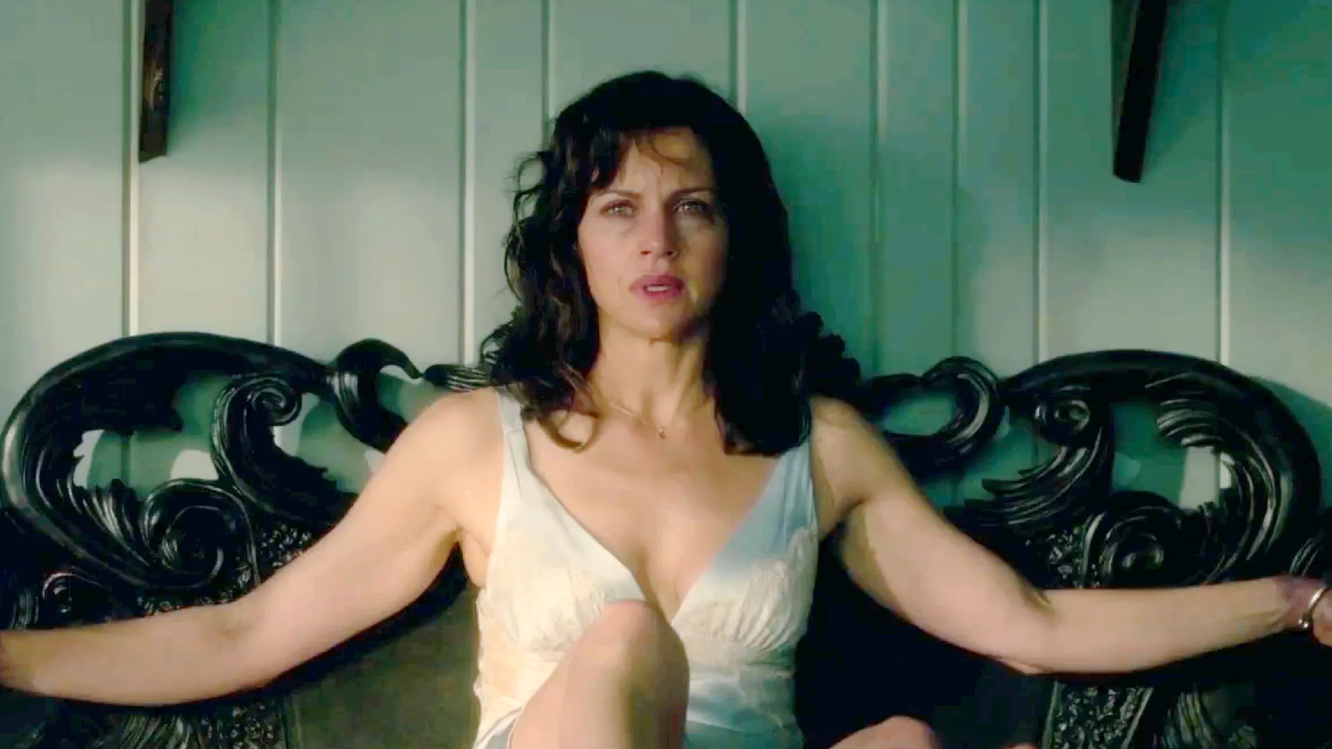 Carla Gugino is tied to a bed in Gerald's Game.