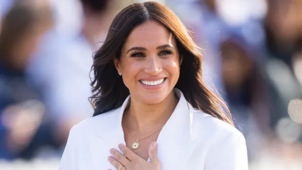 Shop Meghan Markle's Kitchen Style: The Chicest Aprons from $10