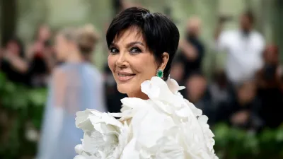 Fans Think Kris Jenner’s Dramatic Hairstyle Makes Her Look Just Like Kim and Kourtney Kardashian