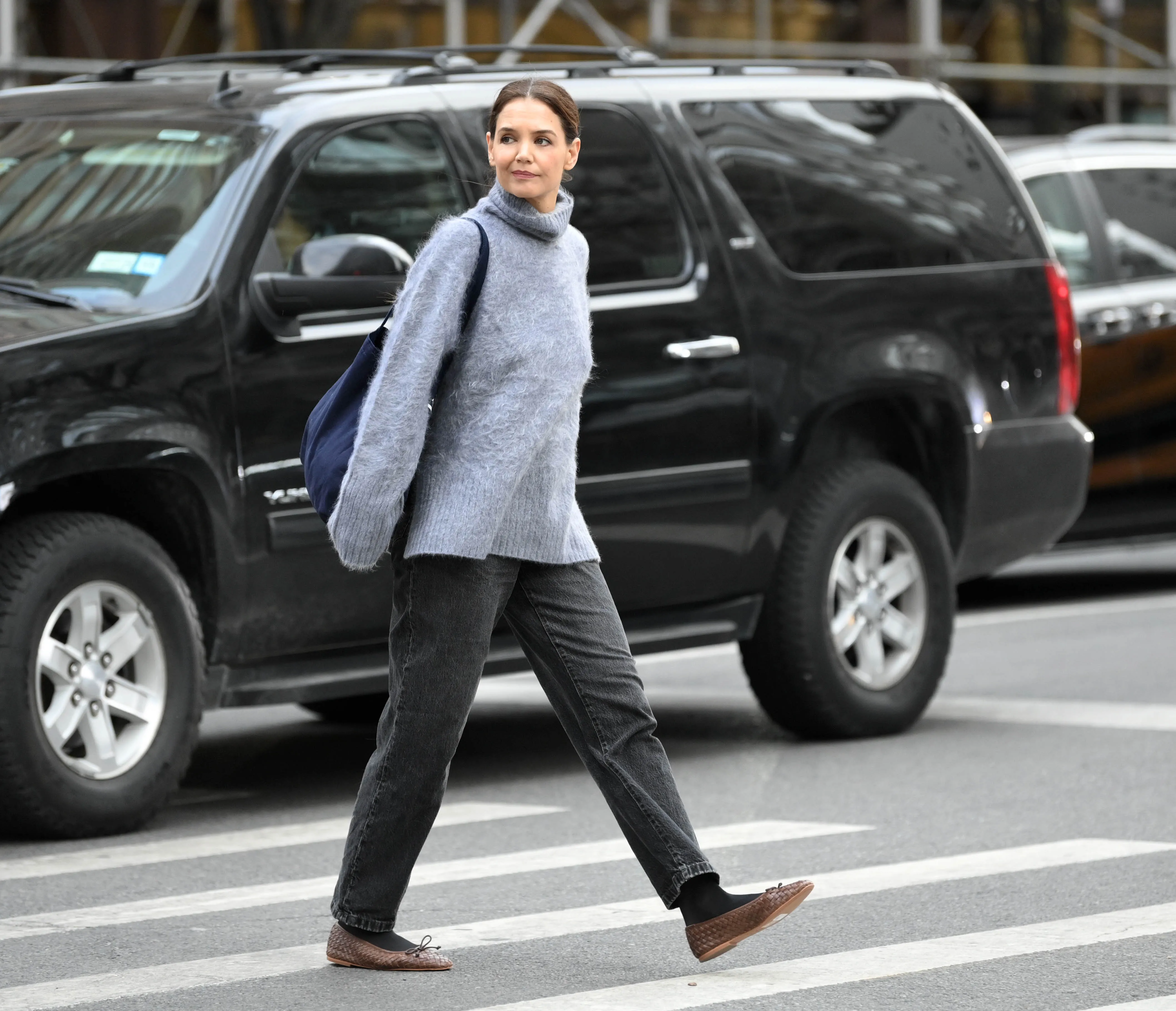 katie holmes in gray sweater