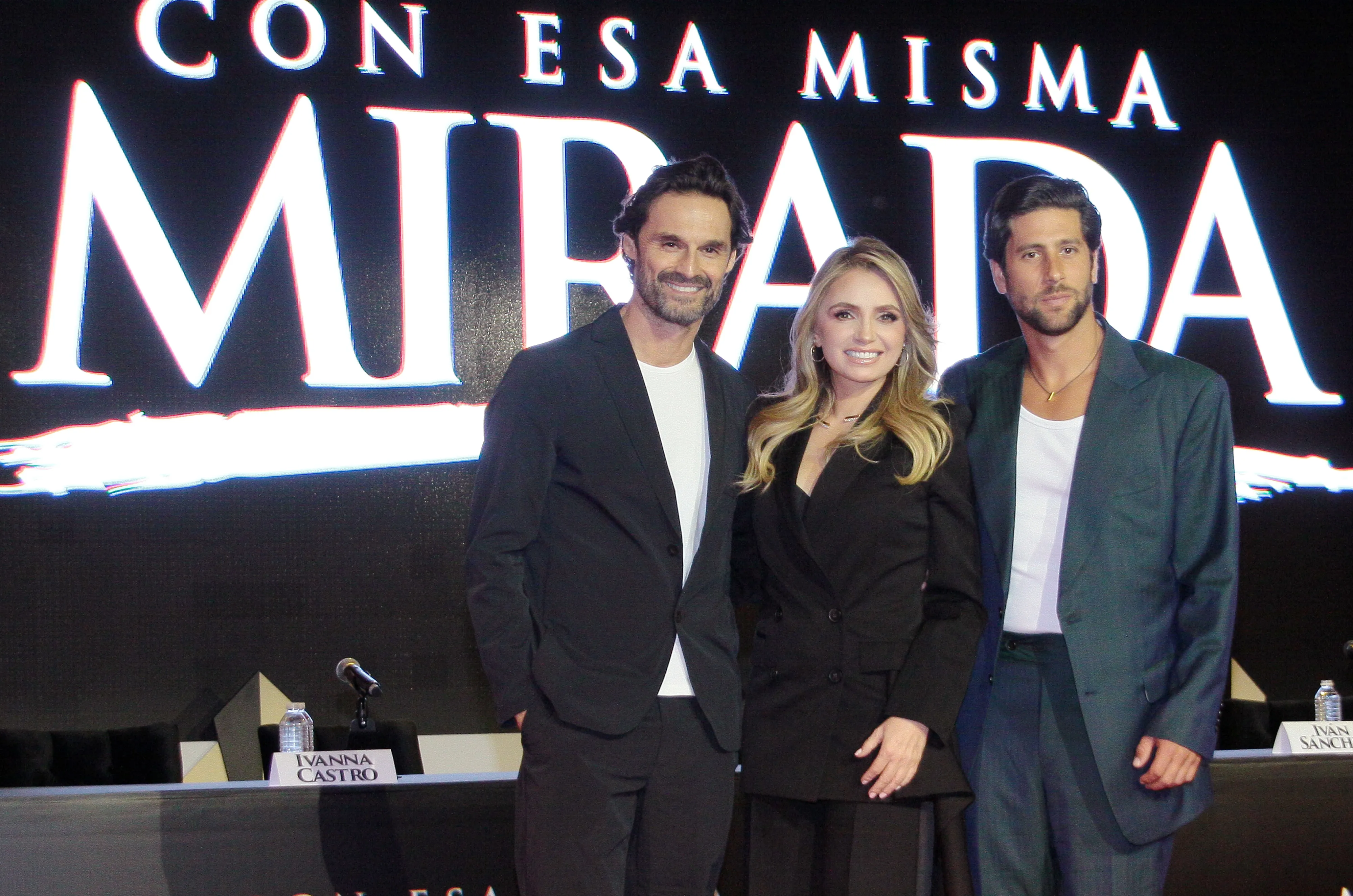 Iván Sánchez, Angélica Rvera y Diego Klein.