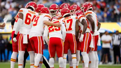GettyImages-ChiefsTeam.jpg
