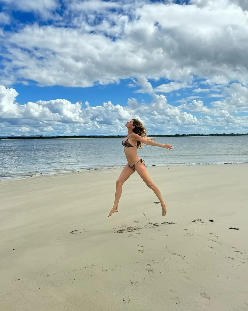 Gisele Bundchen and Boyfriend Joaqium Valente Spotted for the 1st Time Since Welcoming Child