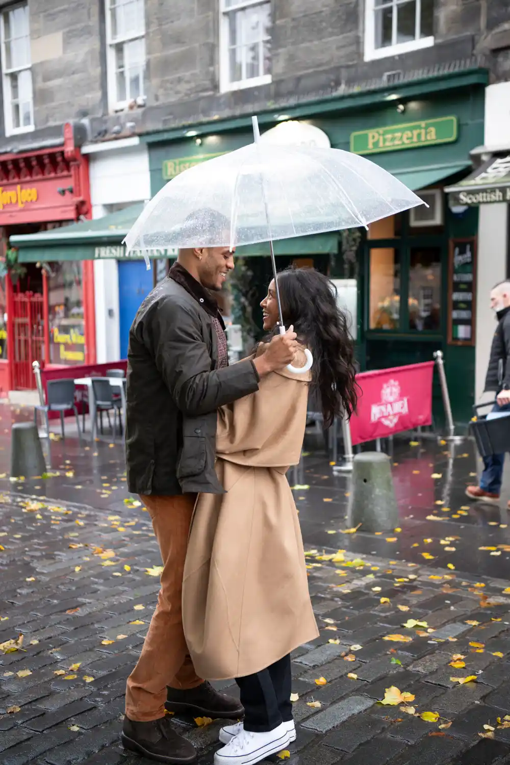 Grant Ellis Says I Love You to Litia Garr