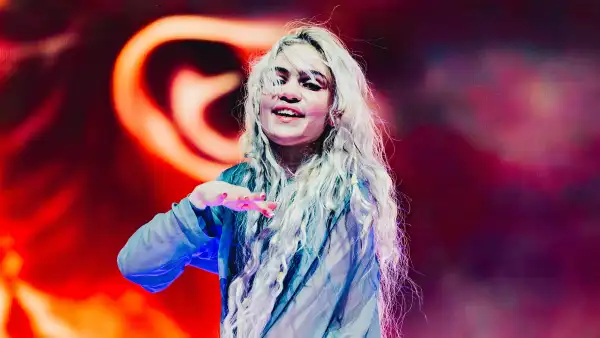 Grimes Says She Was Recently Diagnosed With ADHD and Autism Also Thinks She s Dyslexic 829