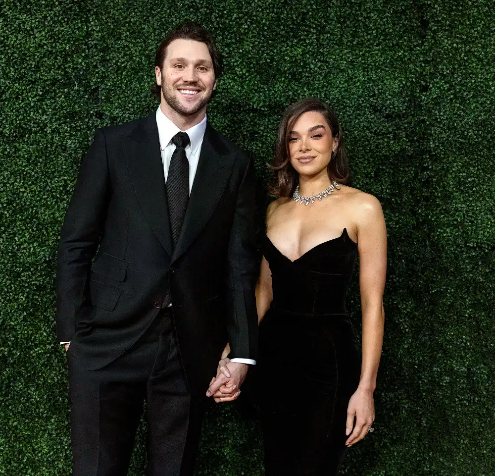 Hailee Steinfeld, Josh Allen Will Have a Very Intimate Wedding Source