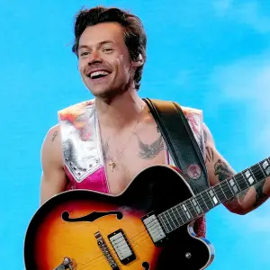 Harry Styles Was Never Planning Las Vegas Residency Venue Rep Says 254