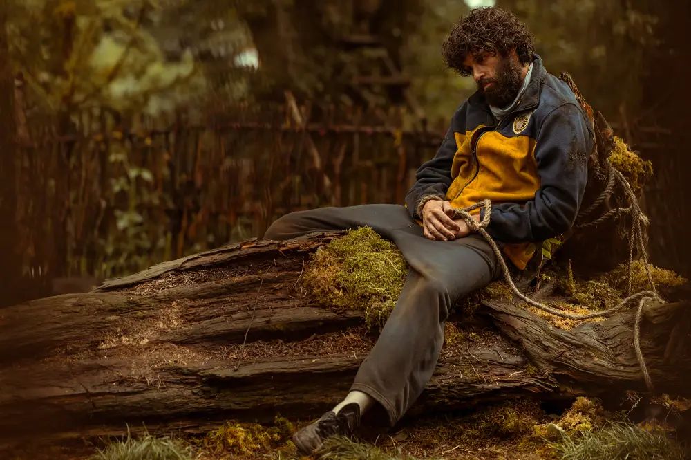 How Spoiler Death And Cannibalism Led to Big Yellowjackets Twist