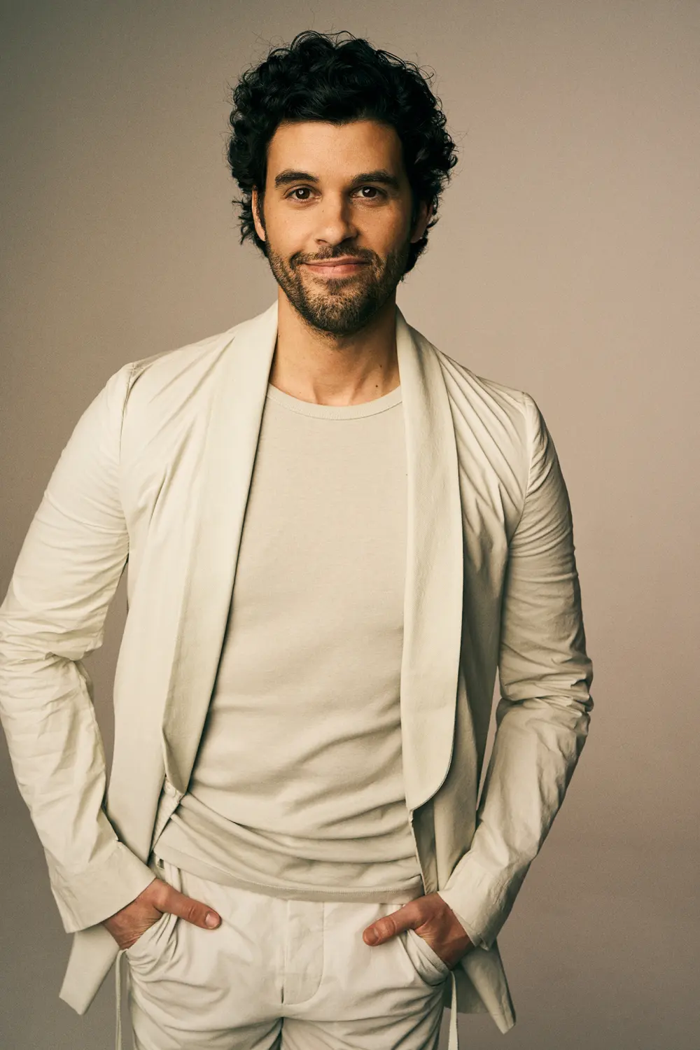 How Spoiler Death And Cannibalism Led to Big Yellowjackets Twist