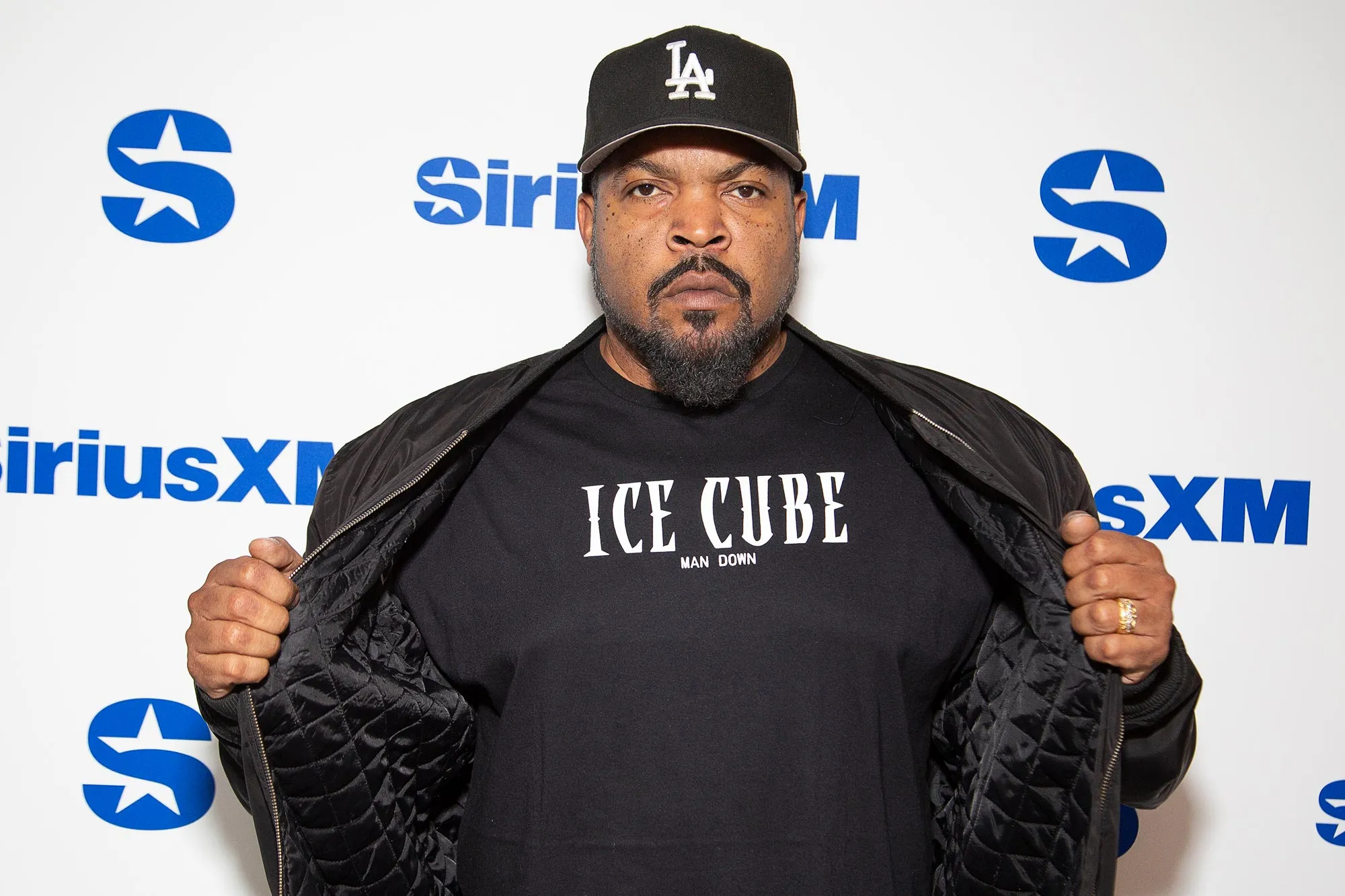 Ice Cube Does Live TV Interview During Australian Cyclone Coverage I m Staying Clear 727
