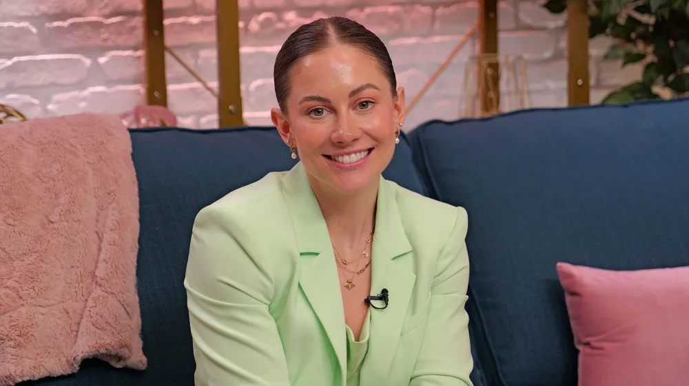 In Studio Interview Shawn Johnson East and Husband Are Selective About Showing Kids Online