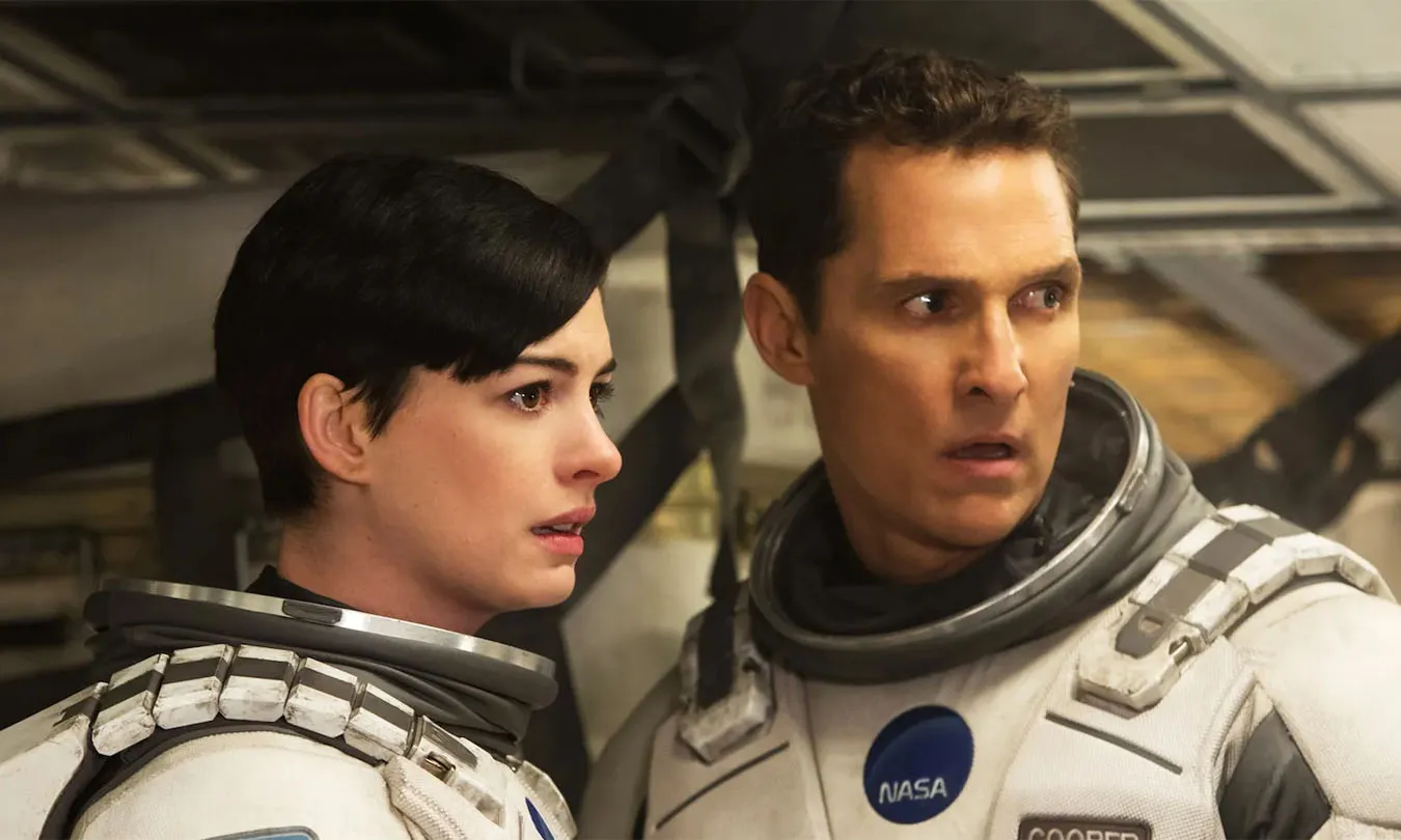 Anne Hathaway and Matthew McConaughey in Interstellar.