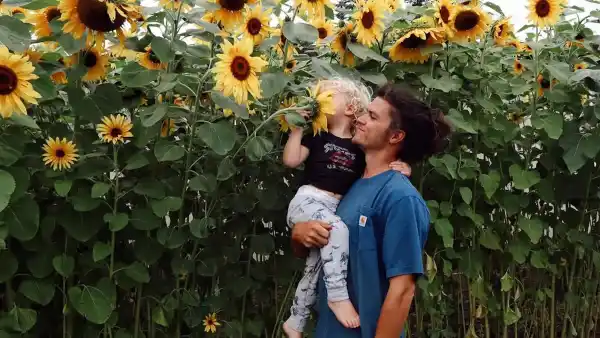 Jacob Roloff Addresses 'Contradictions' of Living on Family Farm After Leaving 'LPBW'