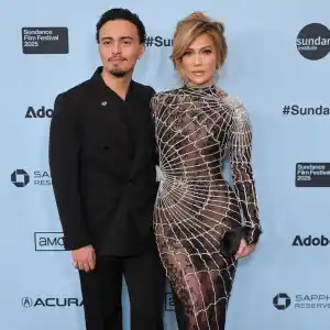 Jennifer Lopez is not Dating her costar