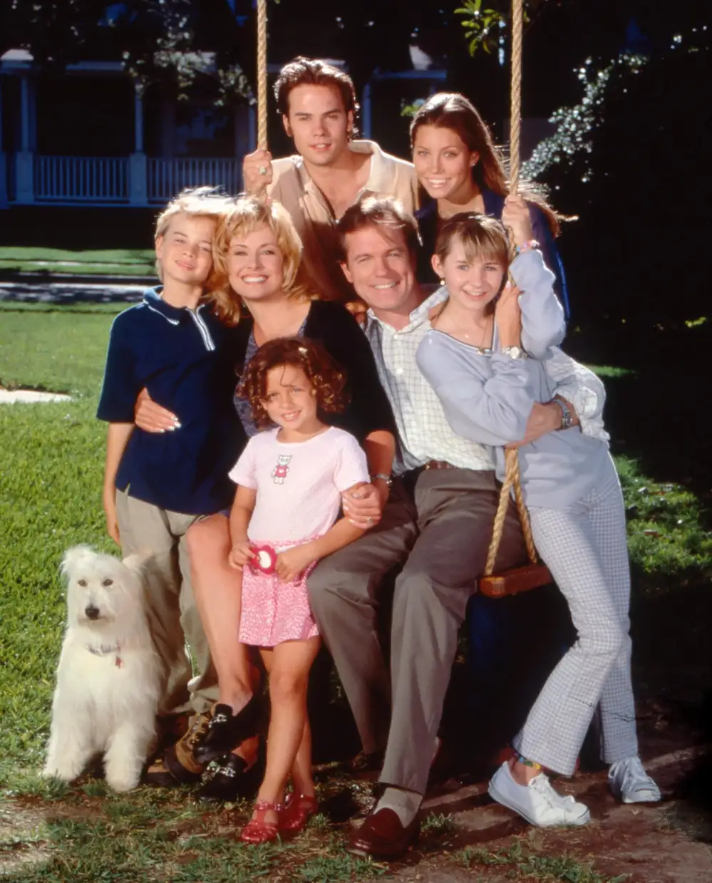 Jessica Biel Recalls Crashing Car Into 7th Heaven School Trailer Driving Stick The Real Dirt