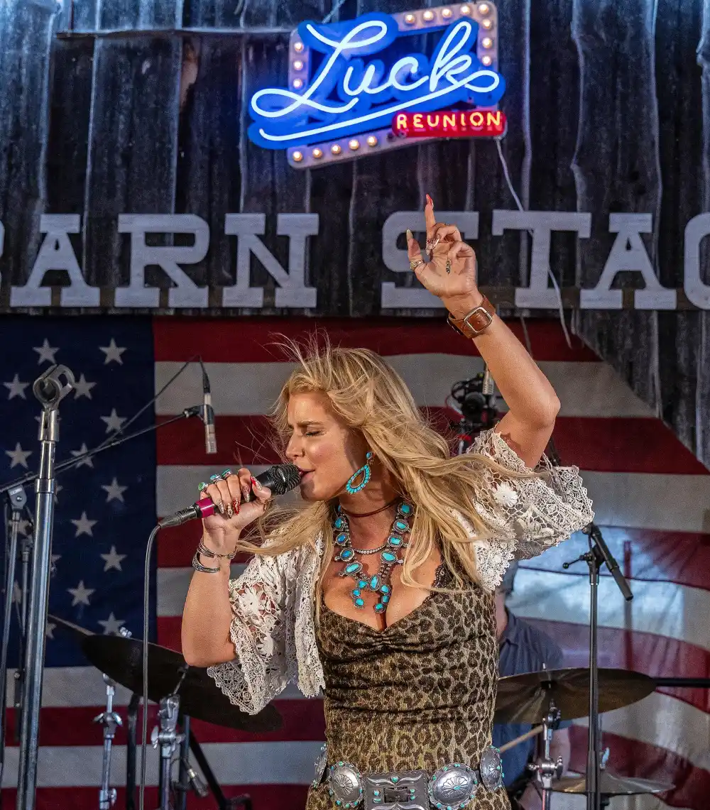 Jessica Simpson Says Nashville Canyon EP Is About Learning to Hear My Heart Again 2