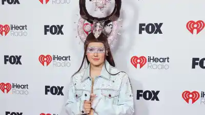 JoJo Siwa Tells All About Her 2025 iHeartRadio Music Awards Outfit 1