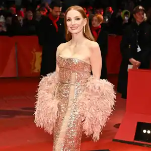 Just Like Us Jessica Chastain Is Over the Low Rise Trend 020