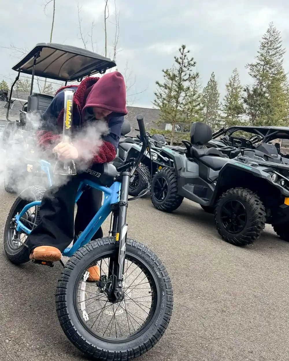 Justin Bieber Smokes Bong After Denying Drug Rumors