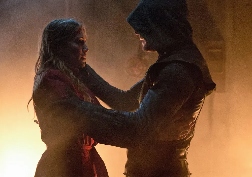 Katie Cassidy Told Arrow EPs She Was Always Given the Short End of the Stick After Shocking Exit Stephen Amell