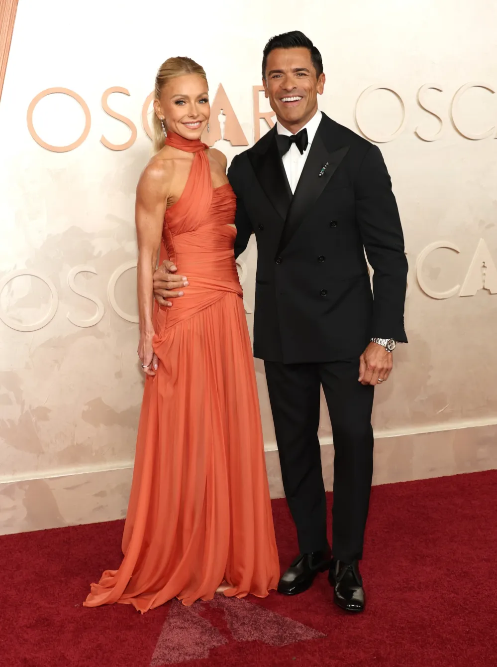 Kelly Ripa Recalls Moment She Ran into One of Mark Consuelo s Exes