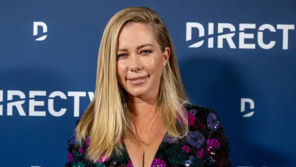 Kendra Wilkinson Slams Trolls Saying She Looks Old