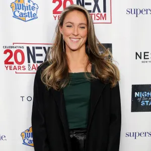 Kylie Kelce Shares Her 3 Step Makeup Routine and Never Wears Tinted Gloss God No 247