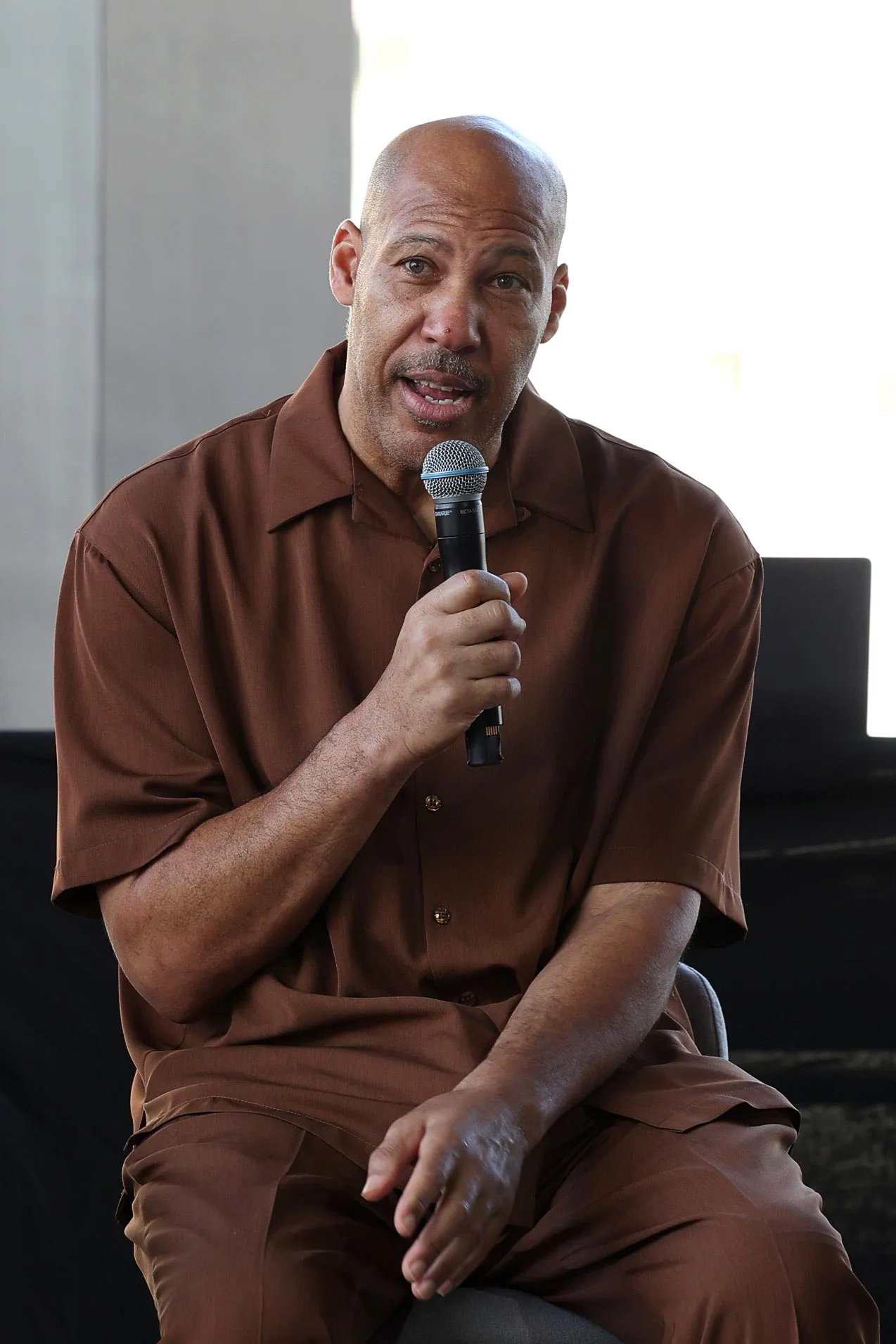 LaVar Ball Shows Off His Amputated Foot After Serious Medical Issue 793