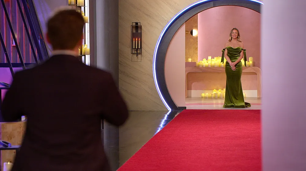 'Love Is Blind&rsquo; Season 8 Stars Taylor Haag and Daniel Hastings&rsquo; Relationship Timeline