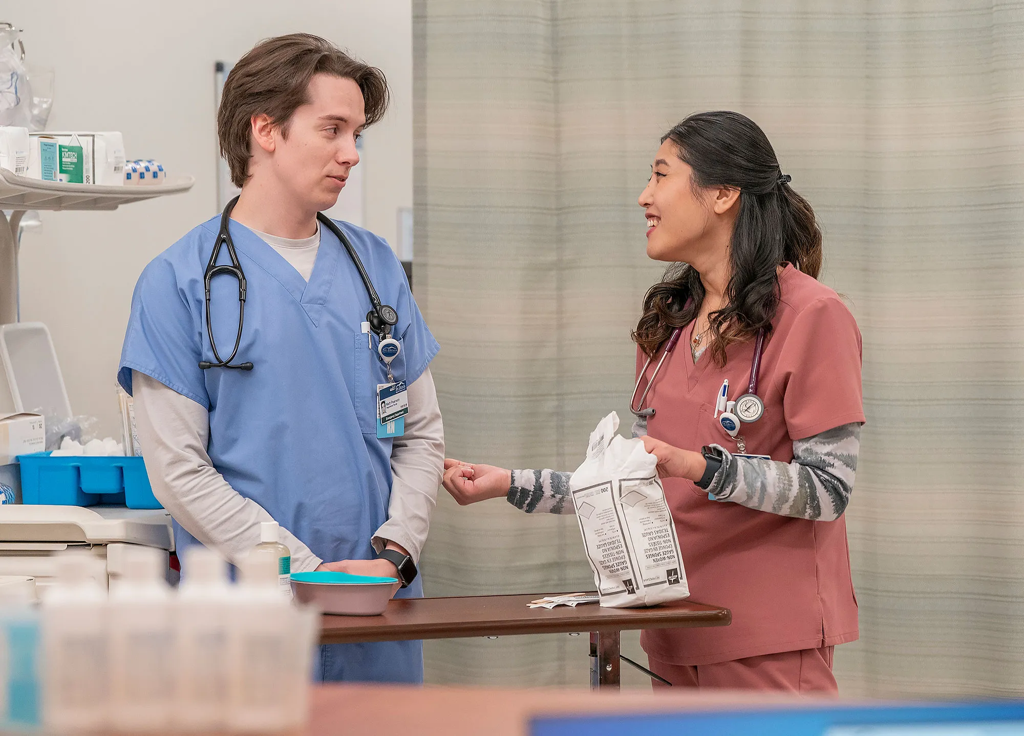 Mekki Leeper and Kahyun Kim St Denis Medical Season 1