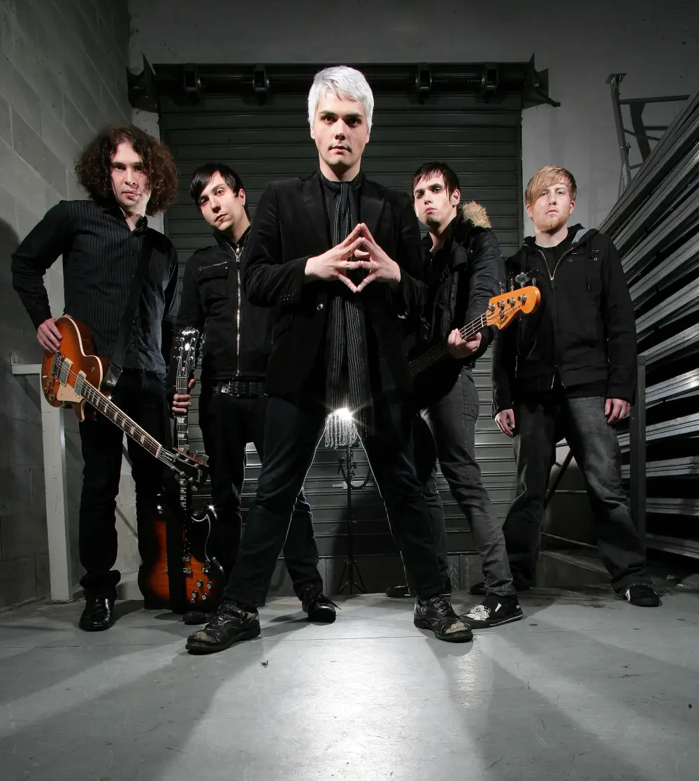 My Chemical Romance s Bob Bryar s Cause of Death Undetermined Nitrous Oxide Found Near Body Report 640
