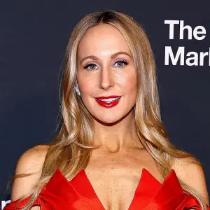 Nikki Glaser Wants a Facelift in 2026