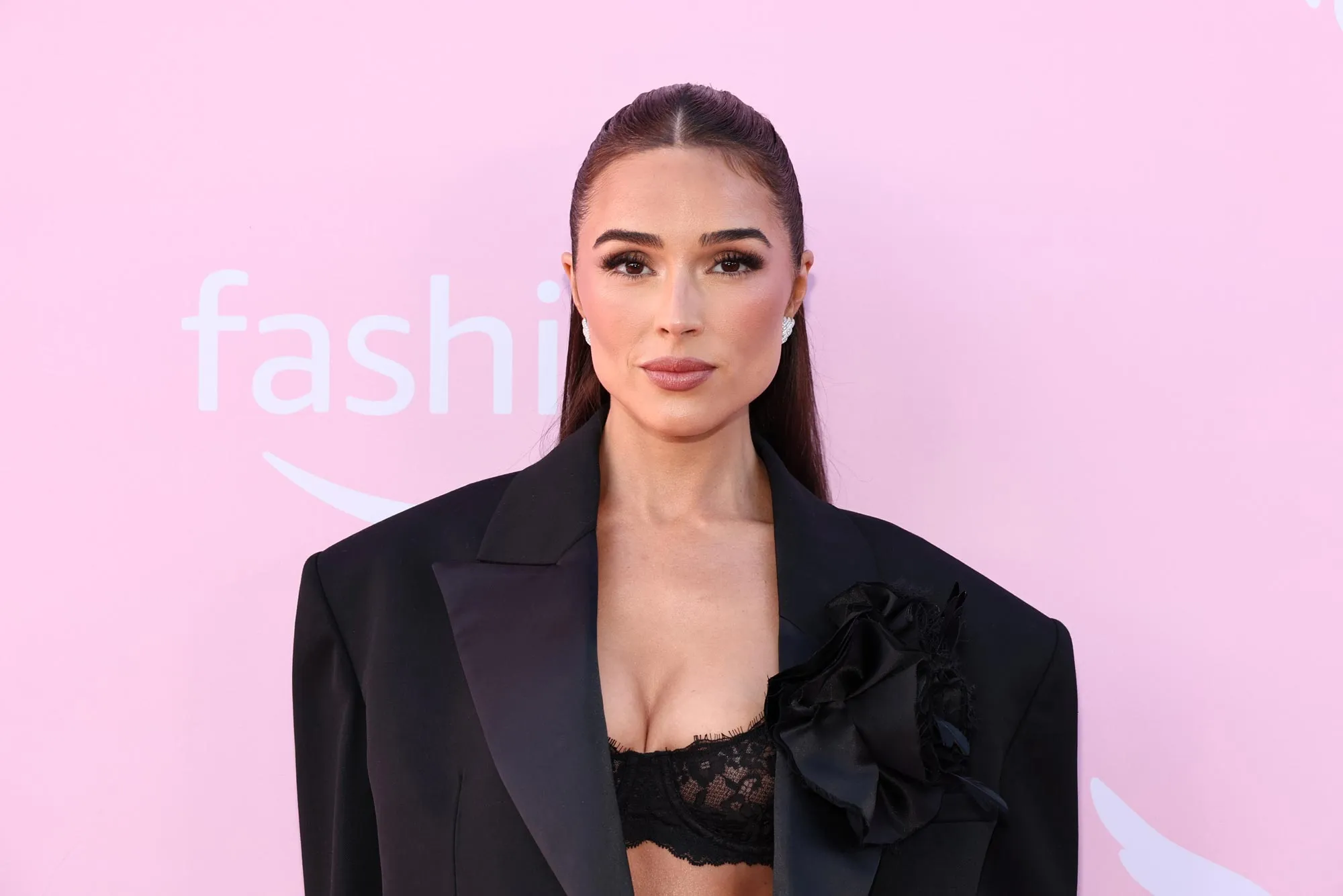 Olivia Culpo Shares New Bump Pic 1 Week After Announcing Pregnancy