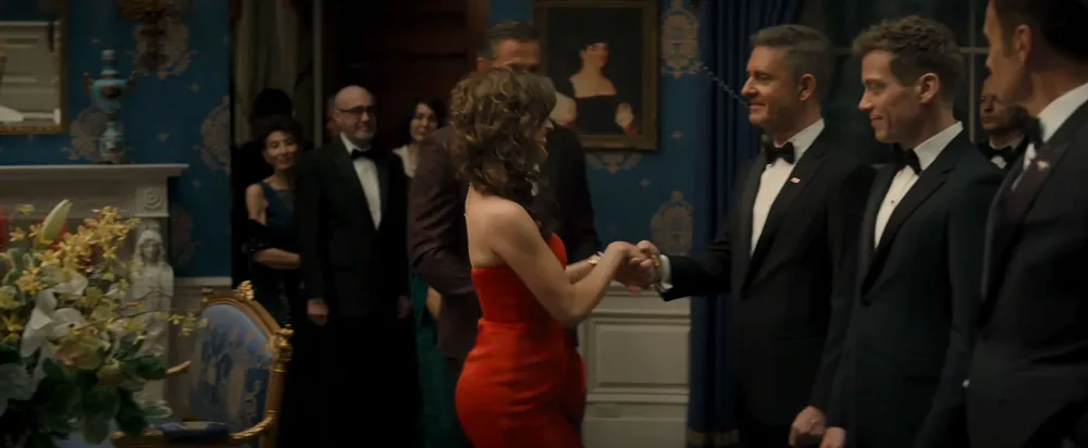 President Barack Obama Shakes Hands With Michaele and Tareq Salahi Netflix 2